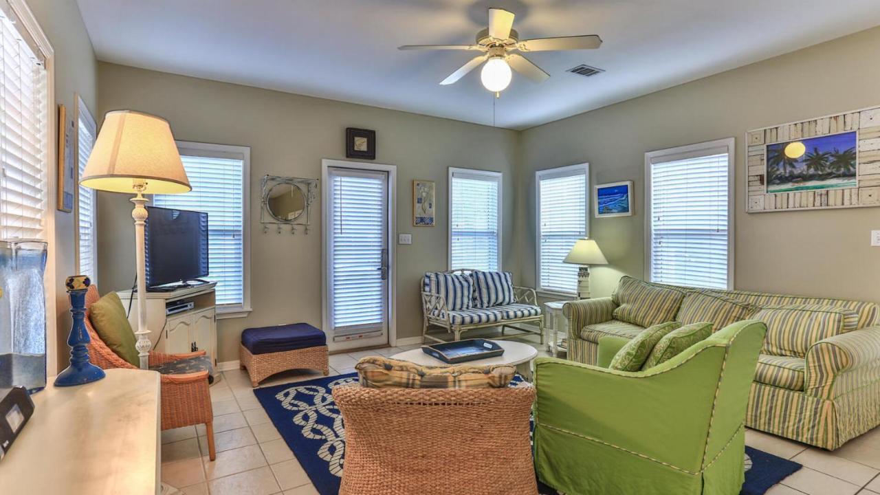 Biglows Bungalow - About A Quarter Mile To Private Neighborhood Beach Access, Pet Friendly, Community Pool Дестин Екстериор снимка